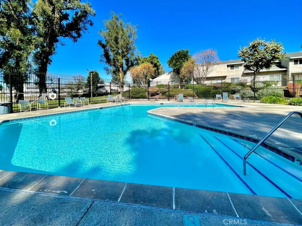 1335 N Elderberry Avenue, Ontario, California 91762 home-pic-22