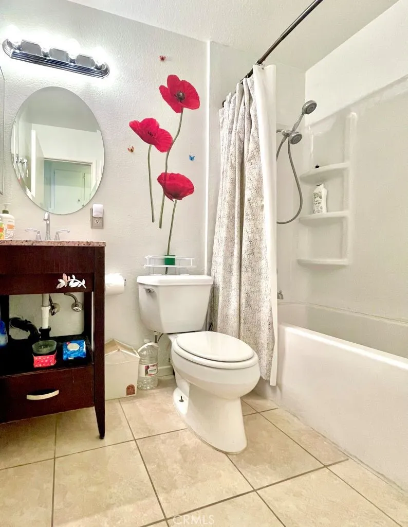 1335 N Elderberry Avenue, Ontario, California 91762 home-pic-12