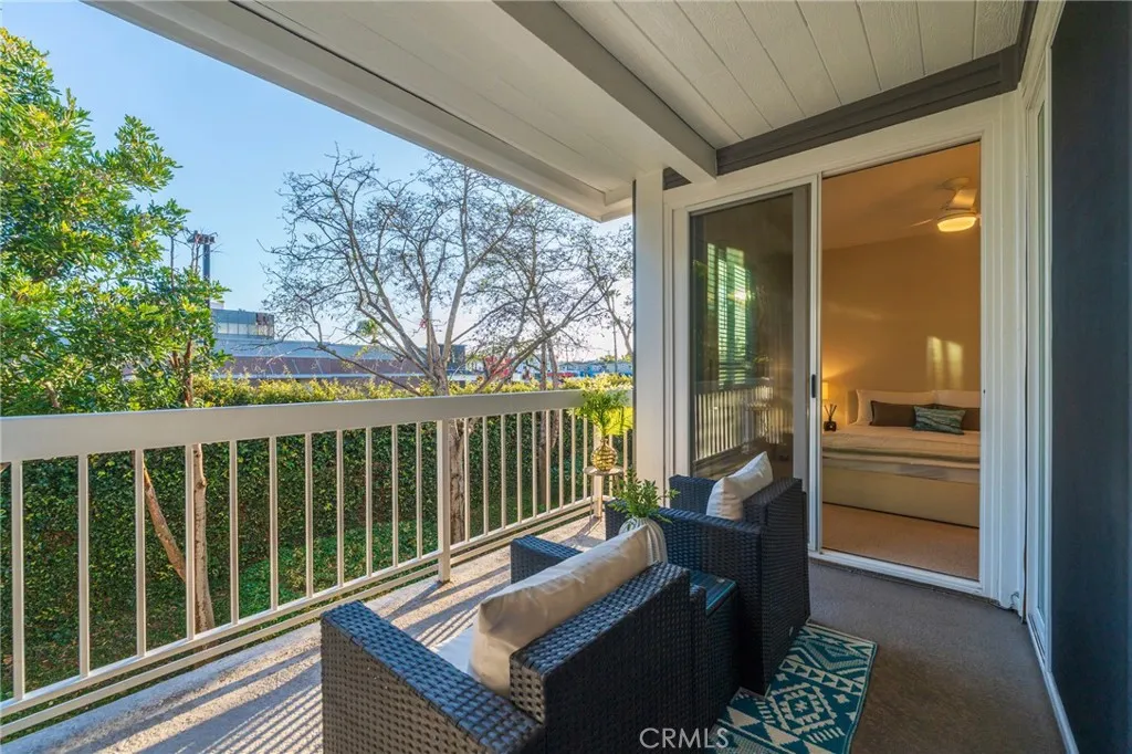 20371 Bluffside Circle 212, Huntington Beach, California 92646 home-pic-36