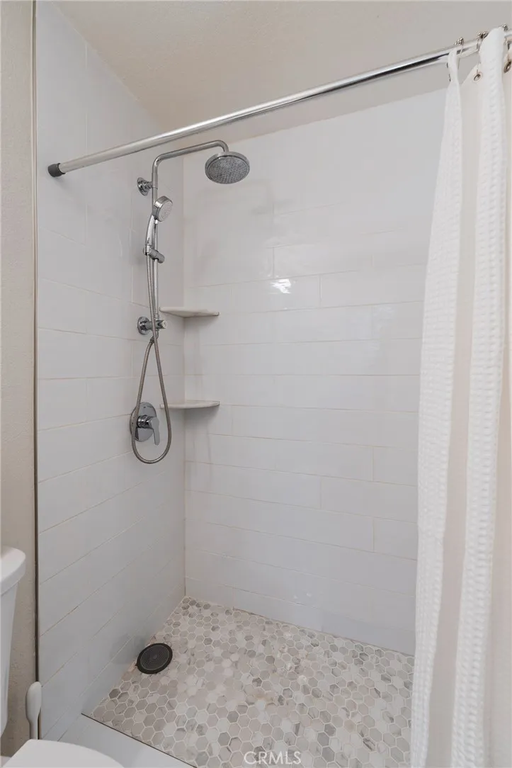 20371 Bluffside Circle 212, Huntington Beach, California 92646 home-pic-28