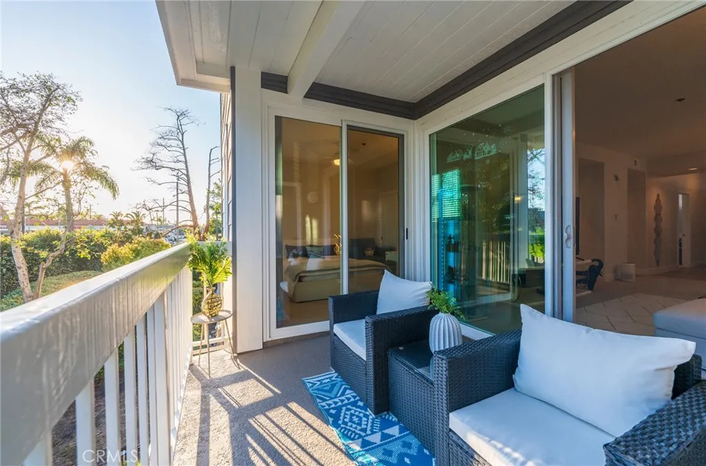 20371 Bluffside Circle 212, Huntington Beach, California 92646 home-pic-32