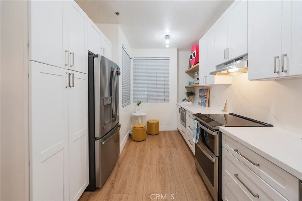 20371 Bluffside Circle 212, Huntington Beach, California 92646 home-pic-8