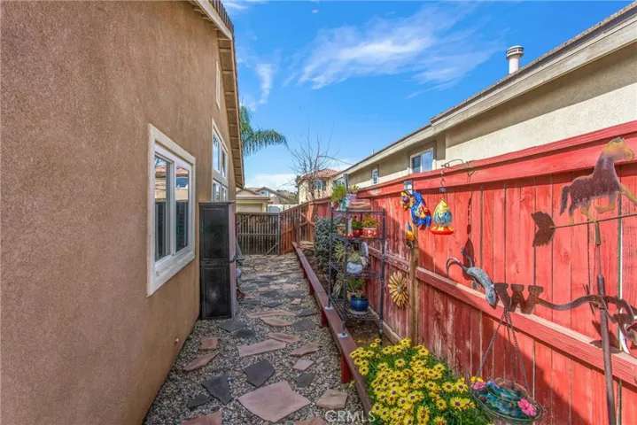 1280 Smoke Tree Lane, Beaumont, California 92223