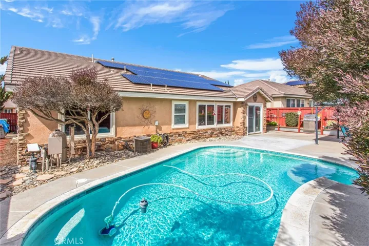 1280 Smoke Tree Lane, Beaumont, California 92223