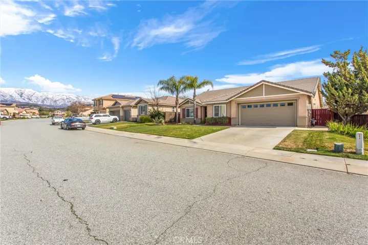 1280 Smoke Tree Lane, Beaumont, California 92223