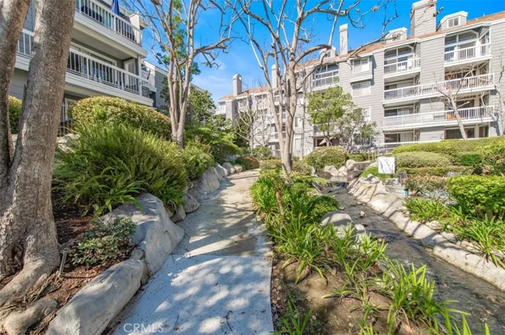 20301 Bluffside Circle D401, Huntington Beach, California 92646