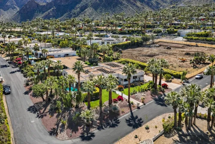 Mid-century desert oasis with luxury hom
