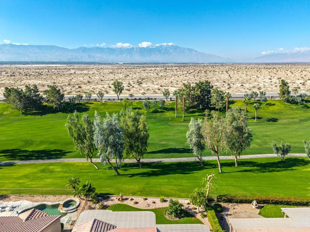 36511 Royal Sage Court, Palm Desert, California 92211 home-pic-2
