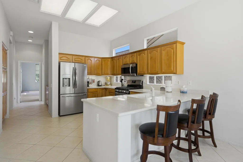 36511 Royal Sage Court, Palm Desert, California 92211 home-pic-11