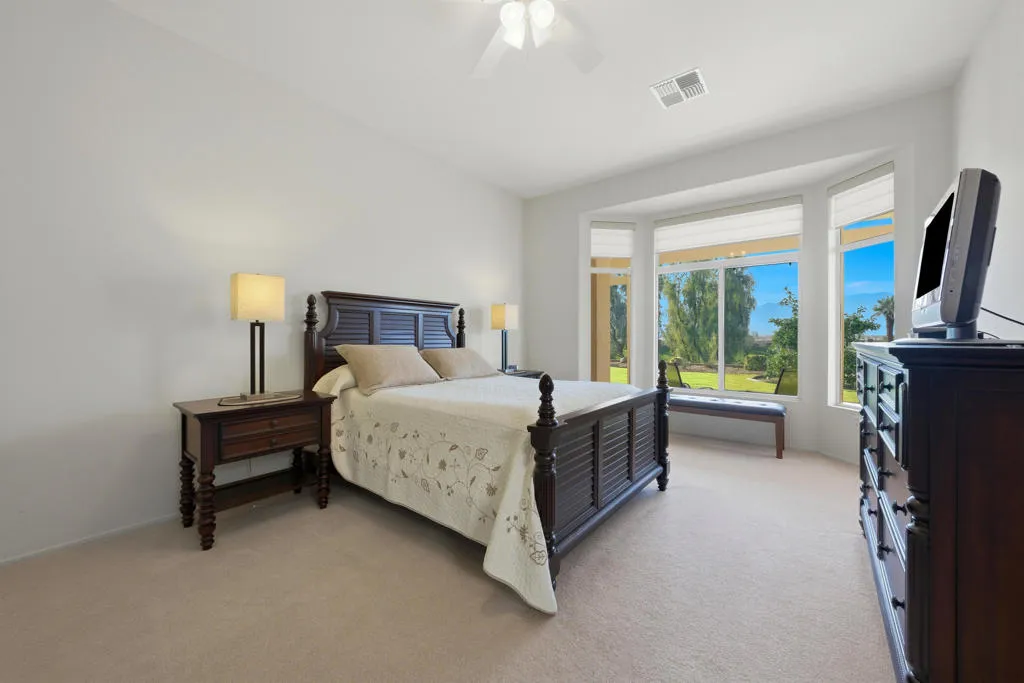 36511 Royal Sage Court, Palm Desert, California 92211 home-pic-16