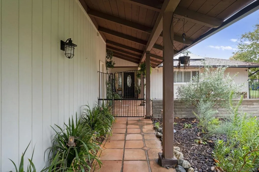 15439 Still Brook Ln, Pauma Valley, California 92061 home-pic-32