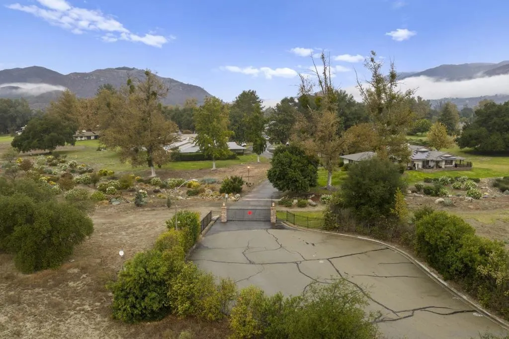 15439 Still Brook Ln, Pauma Valley, California 92061 home-pic-52