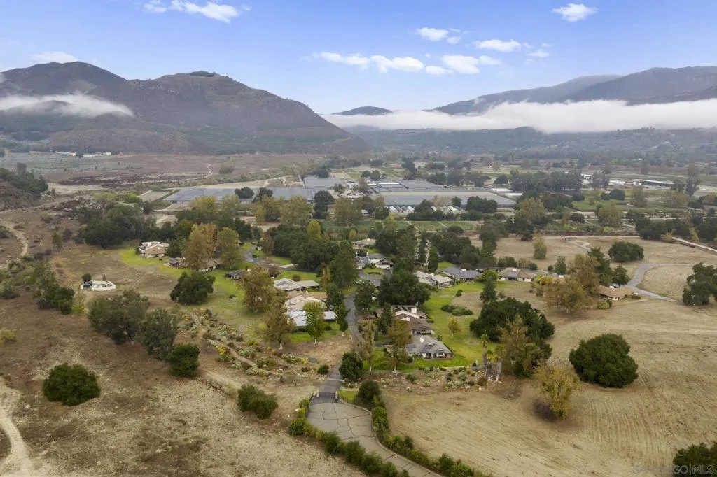 15439 Still Brook Ln, Pauma Valley, California 92061 home-pic-51