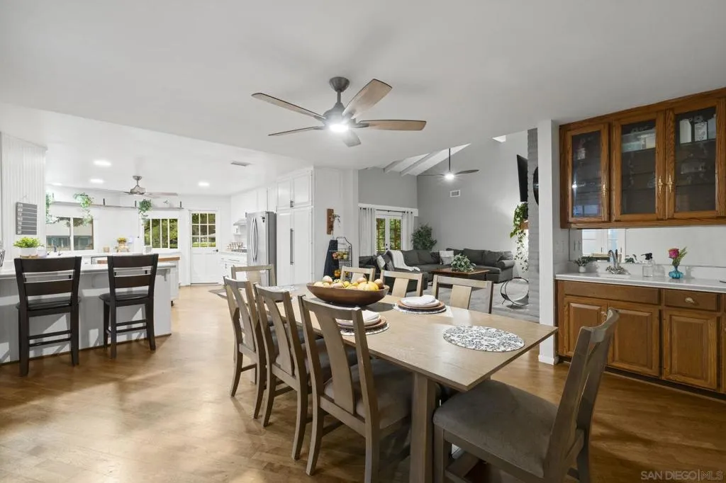 15439 Still Brook Ln, Pauma Valley, California 92061 home-pic-18