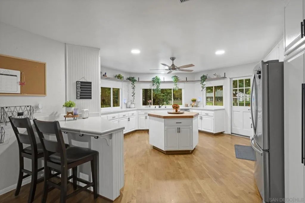 15439 Still Brook Ln, Pauma Valley, California 92061 home-pic-14