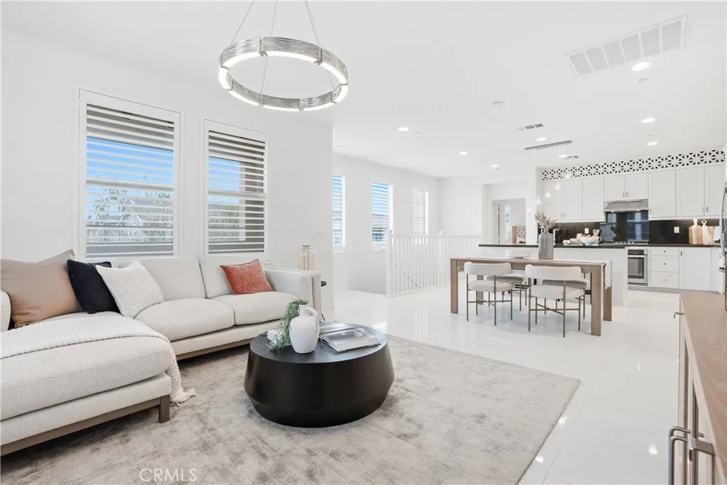 21 Jaripol, Ladera Ranch, California 92694 home-pic-2