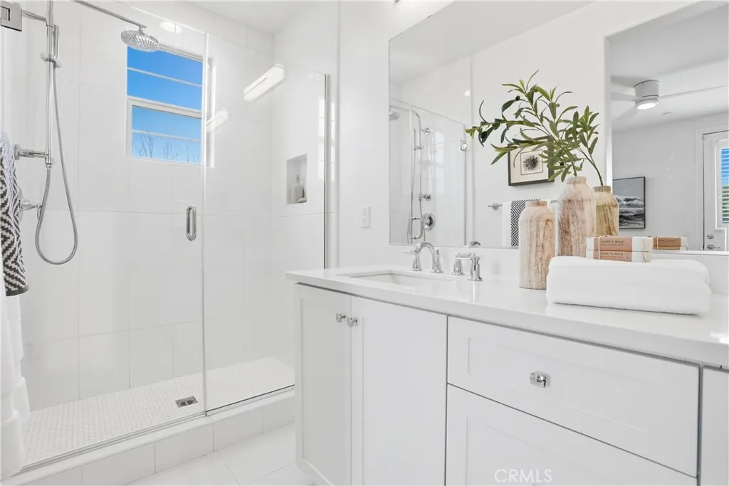 21 Jaripol, Ladera Ranch, California 92694 home-pic-26