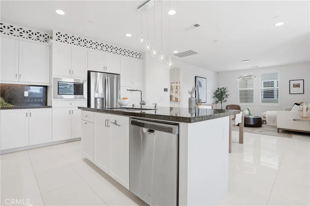 21 Jaripol, Ladera Ranch, California 92694 home-pic-11