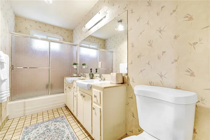 Upstairs Master Bath 2