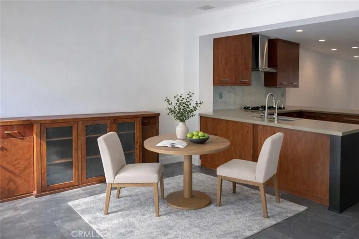 AI GENERATED STAGED FOR EAT IN KITCHEN AREA!