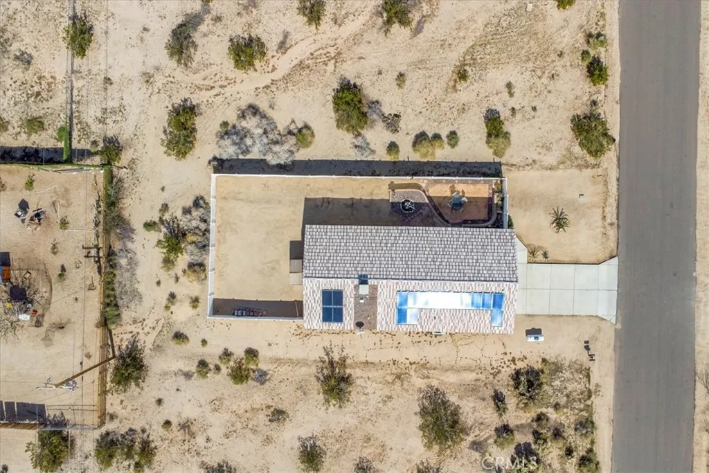 6752 Manzanita Avenue, Twentynine Palms, California 92277 home-pic-36