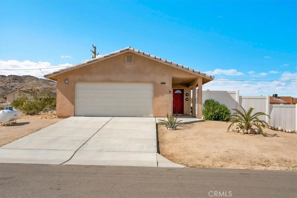 6752 Manzanita Avenue, Twentynine Palms, California 92277 home-pic-3