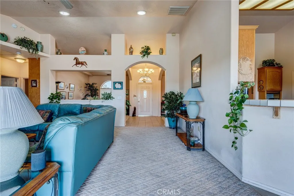 8605 Cantel Court, Oak Hills, California 92344 home-pic-16