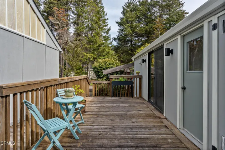 Deck w Stairs and Ramp
