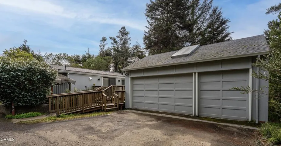 Oversize Garage