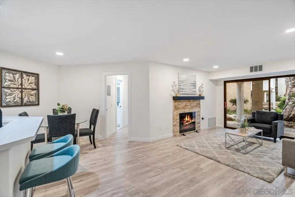 9745 Mesa Springs Way 142, San Diego, California 92126 home-pic-2