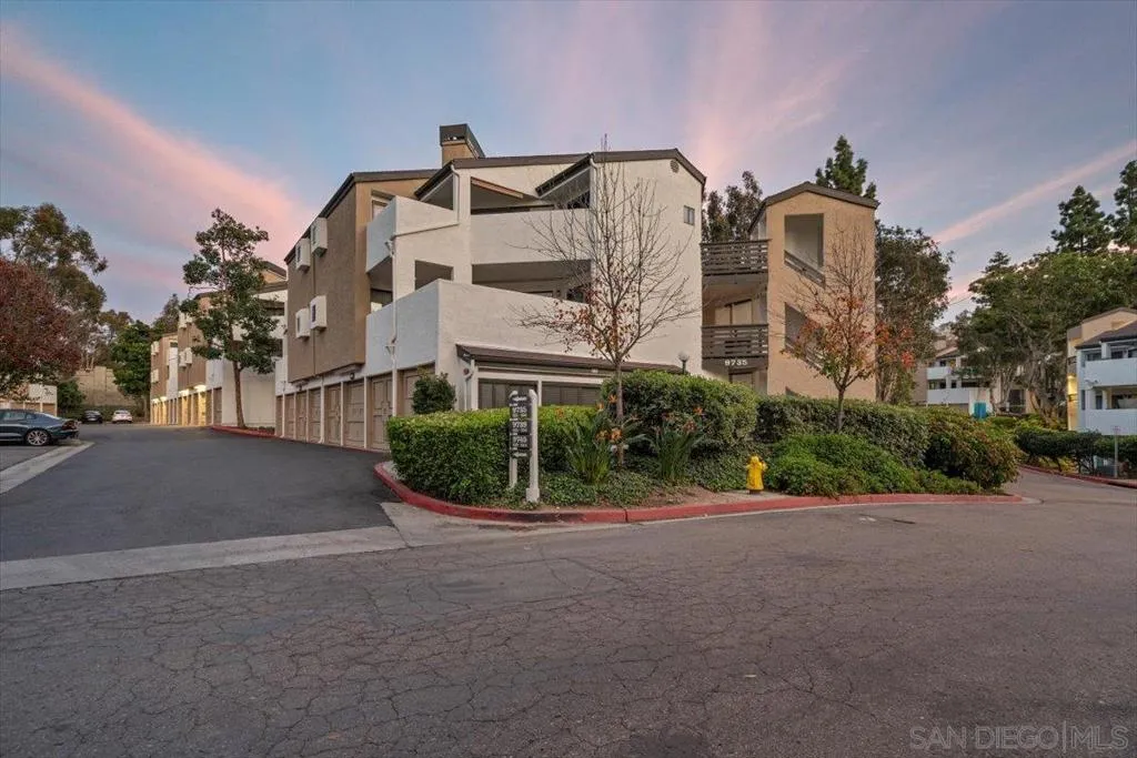 9745 Mesa Springs Way 142, San Diego, California 92126 home-pic-1