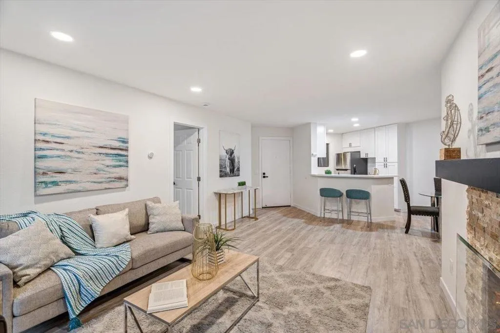 9745 Mesa Springs Way 142, San Diego, California 92126 home-pic-6