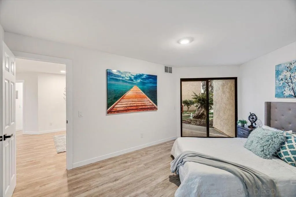 9745 Mesa Springs Way 142, San Diego, California 92126 home-pic-16