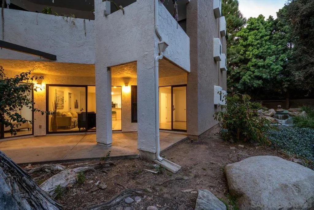 9745 Mesa Springs Way 142, San Diego, California 92126 home-pic-30