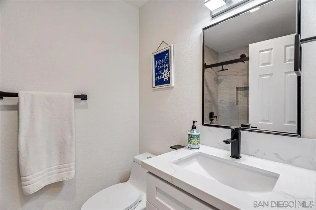 9745 Mesa Springs Way 142, San Diego, California 92126 home-pic-25