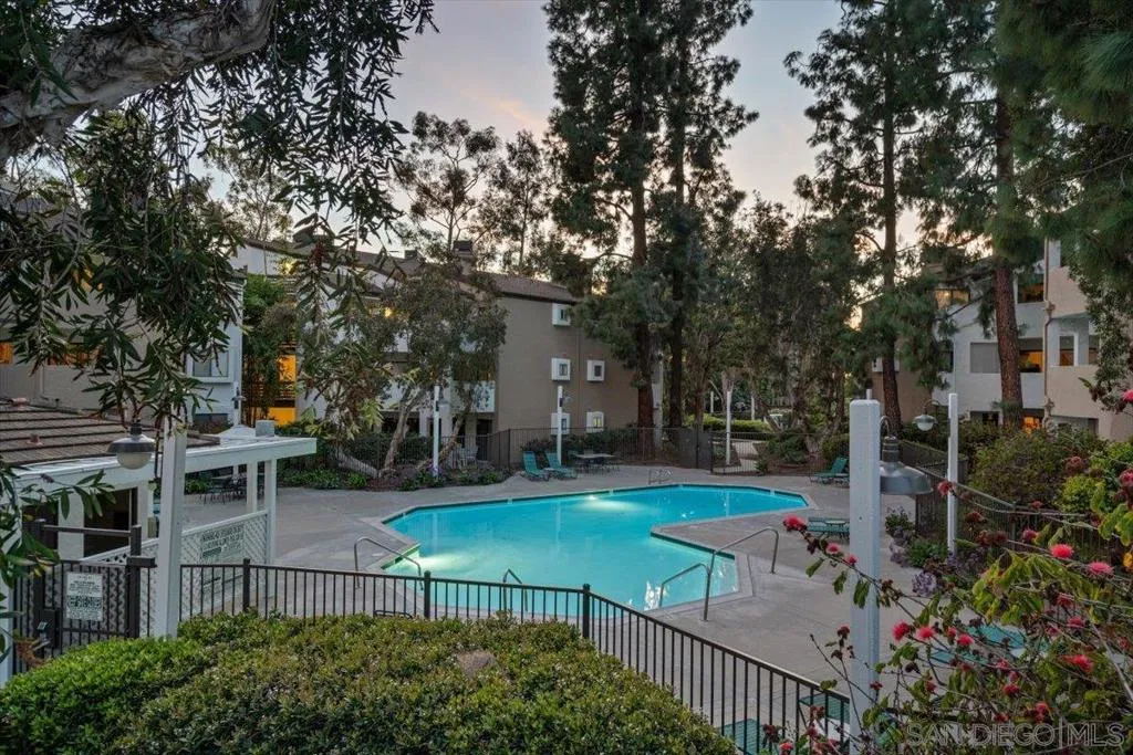 9745 Mesa Springs Way 142, San Diego, California 92126 home-pic-33
