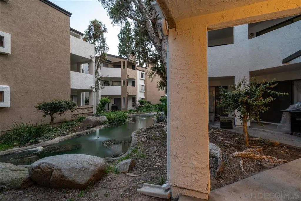 9745 Mesa Springs Way 142, San Diego, California 92126 home-pic-29