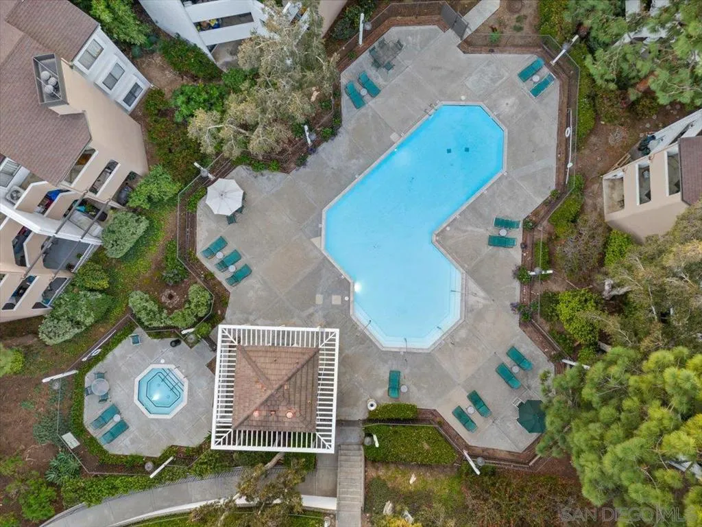 9745 Mesa Springs Way 142, San Diego, California 92126 home-pic-41