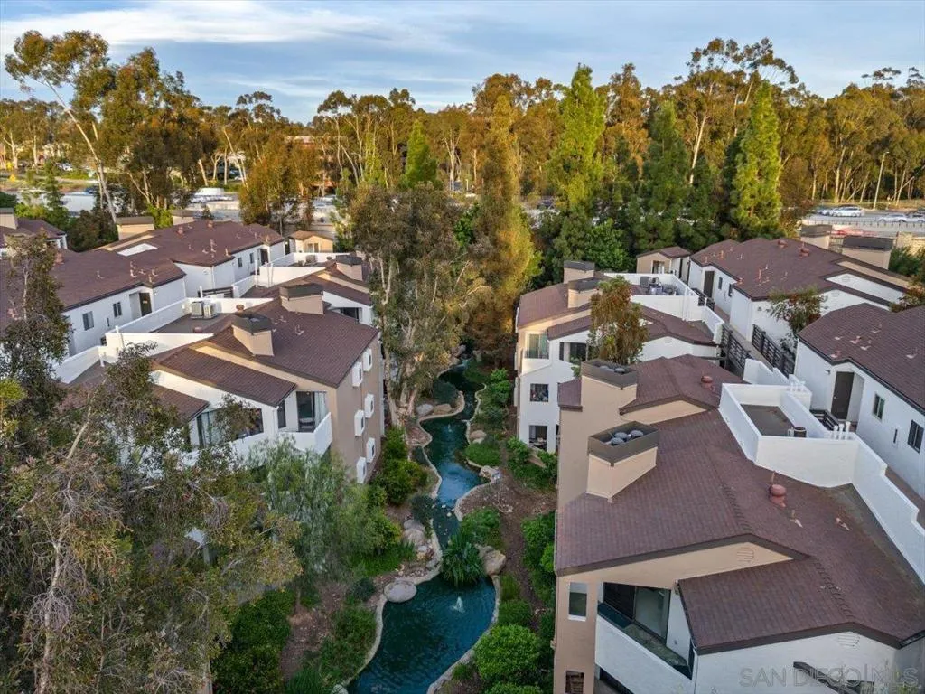 9745 Mesa Springs Way 142, San Diego, California 92126 home-pic-43