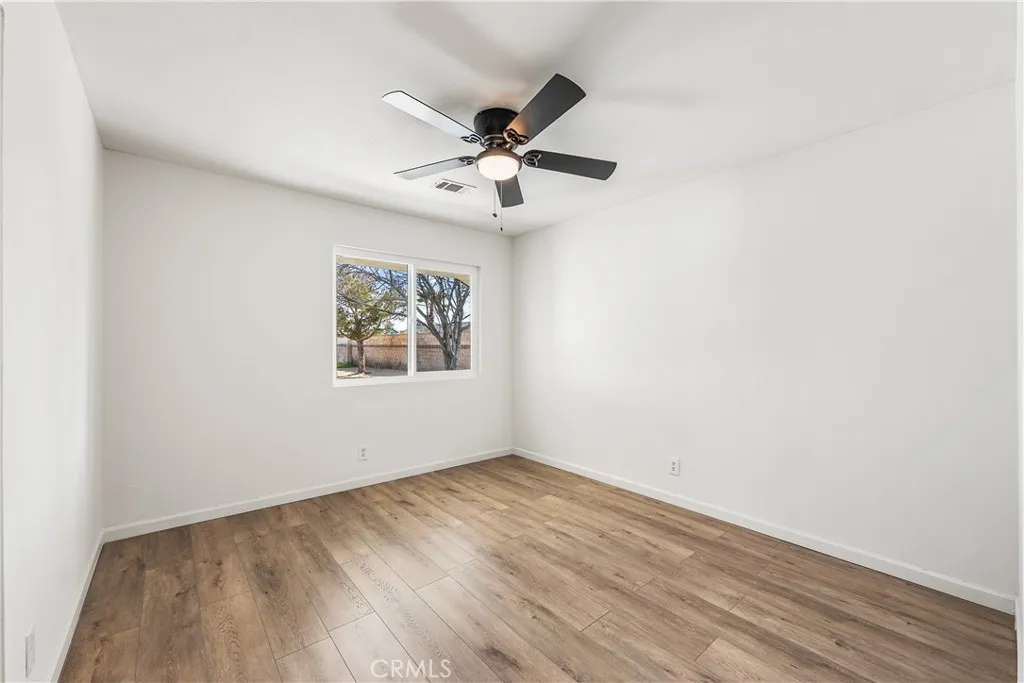 37901 Rosemarie Street, Palmdale, California 93550 home-pic-25
