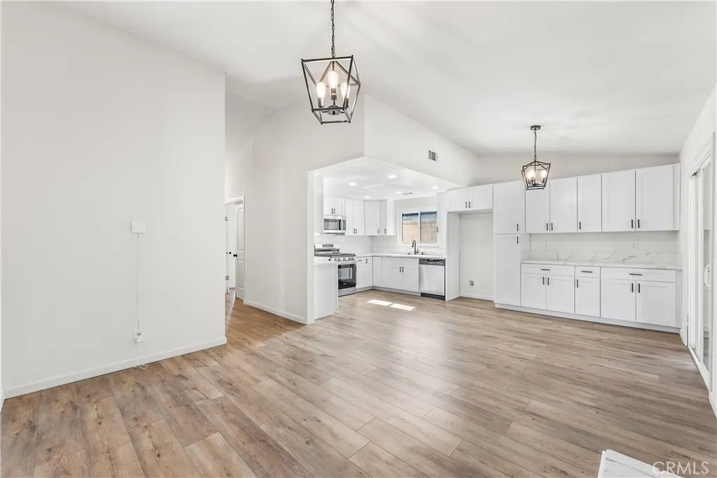 37901 Rosemarie Street, Palmdale, California 93550 home-pic-6