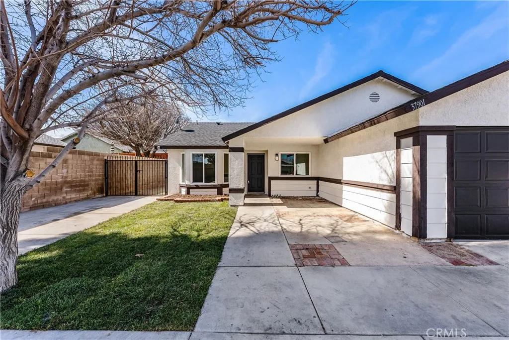 37901 Rosemarie Street, Palmdale, California 93550 home-pic-2