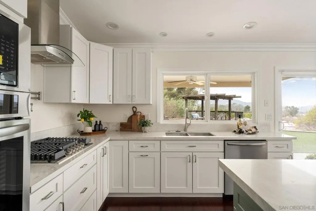 1975 Julianna St, El Cajon, California 92019 home-pic-13