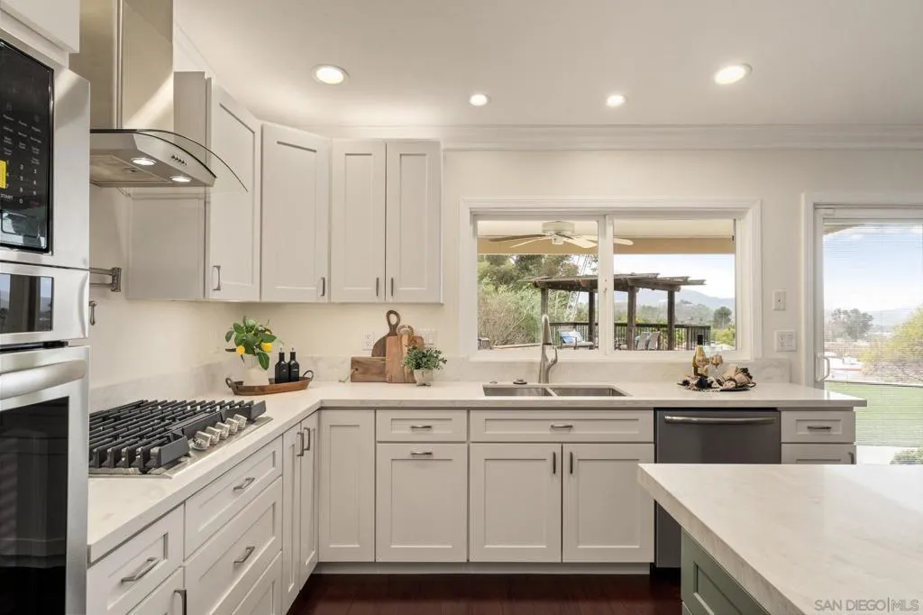 1975 Julianna St, El Cajon, California 92019 home-pic-14