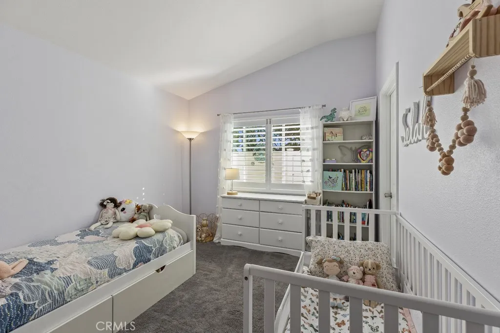 565 Rosalinda Drive, Oxnard, California 93030 home-pic-28