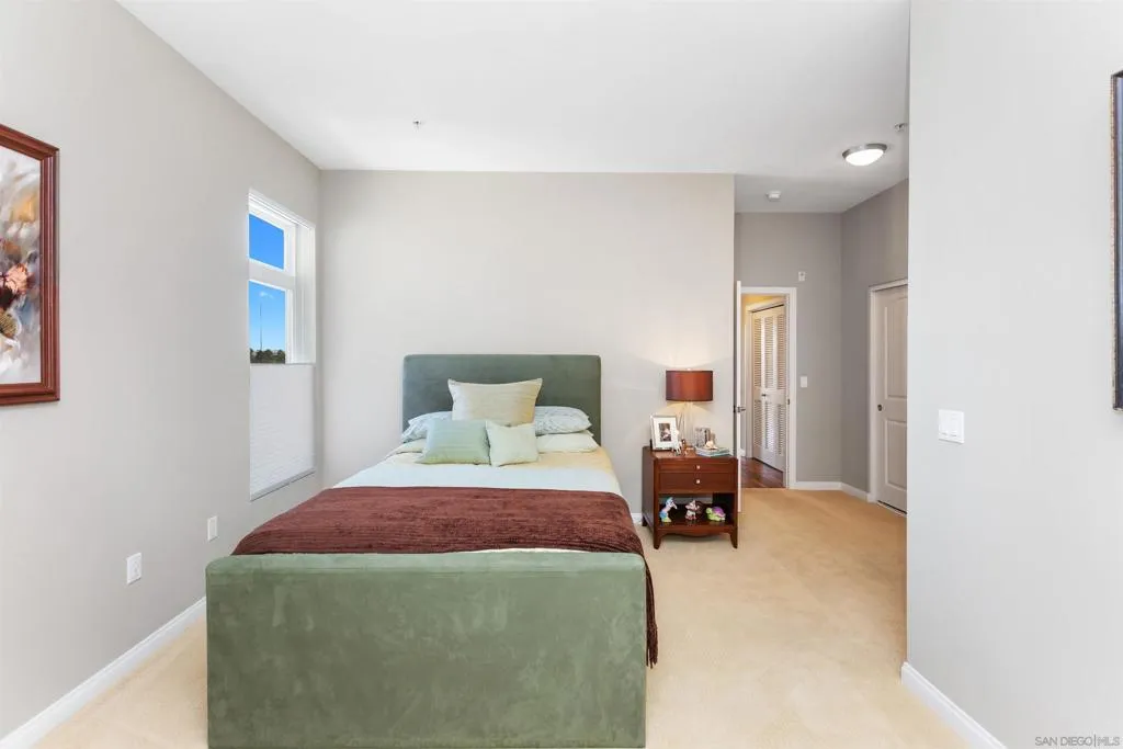 301 Mission Ave 601, Oceanside, California 92054 home-pic-44