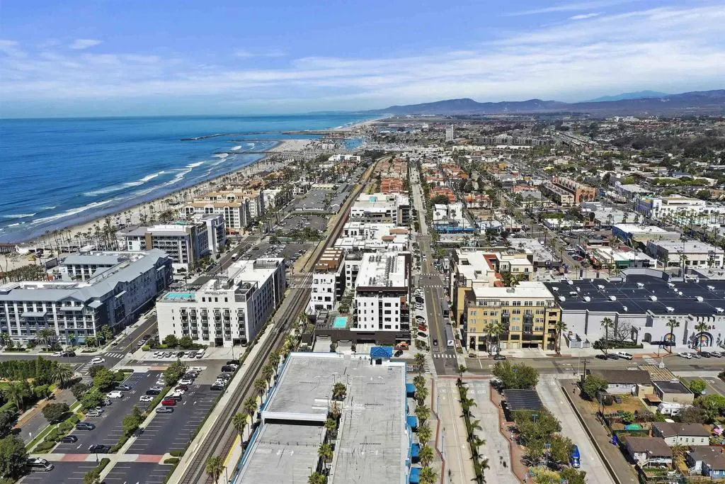 301 Mission Ave 601, Oceanside, California 92054 home-pic-55