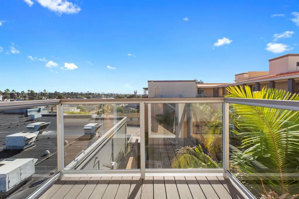 301 Mission Ave 601, Oceanside, California 92054 home-pic-36