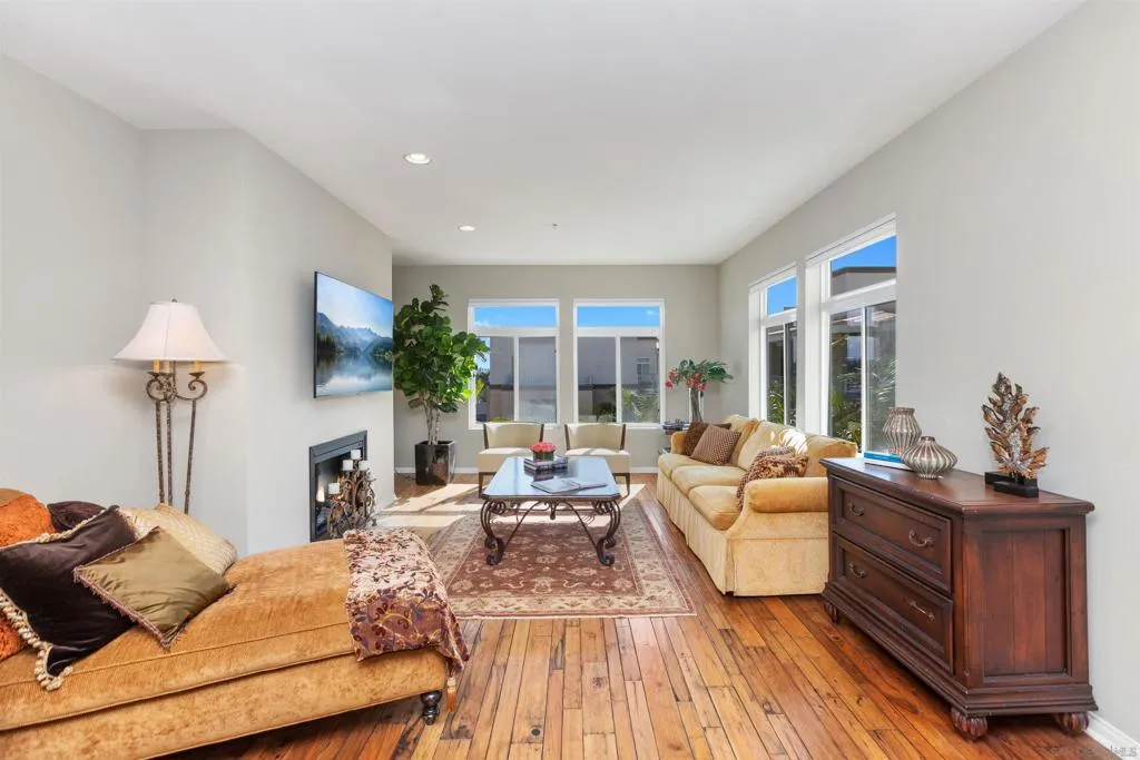 301 Mission Ave 601, Oceanside, California 92054 home-pic-28