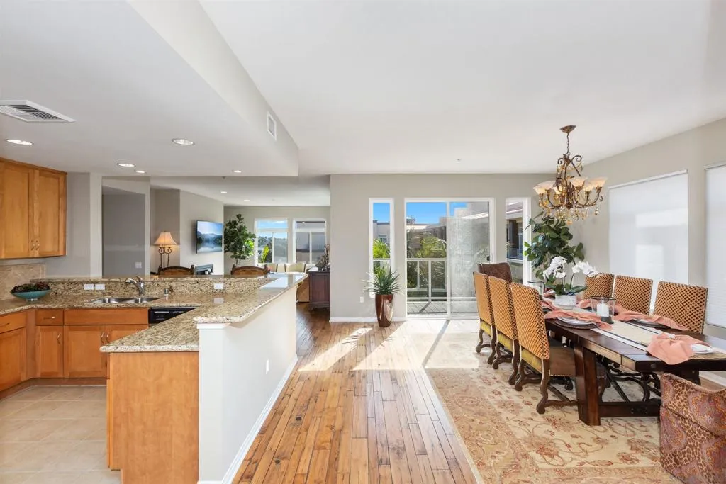 301 Mission Ave 601, Oceanside, California 92054 home-pic-16